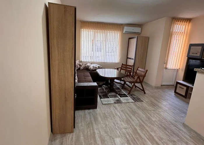 Lotus Апартаменты *